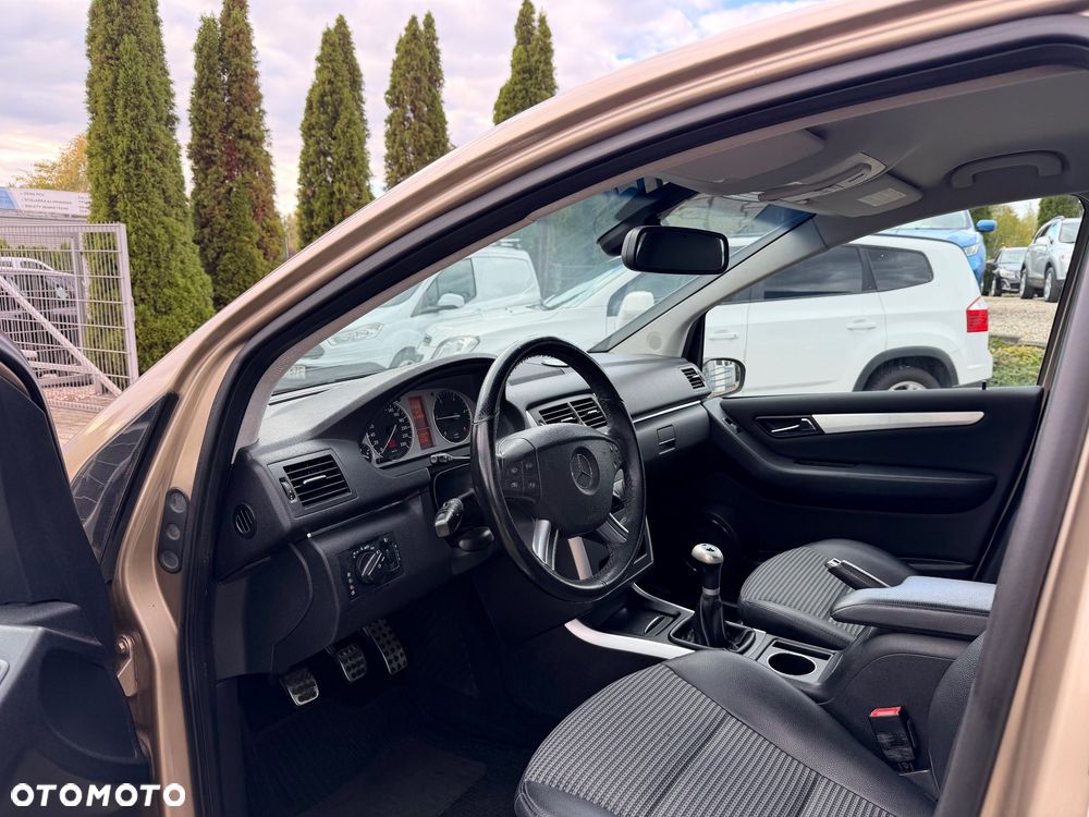 Mercedes-Benz Klasa B 180 CDI - 9