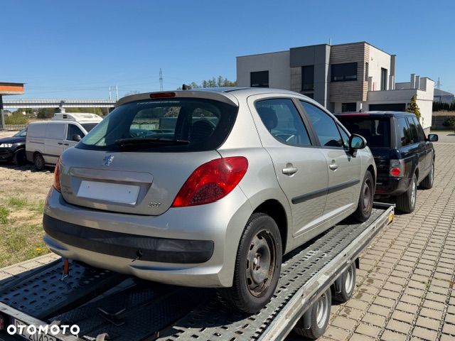 Peugeot 207 95 VTi Family - 4