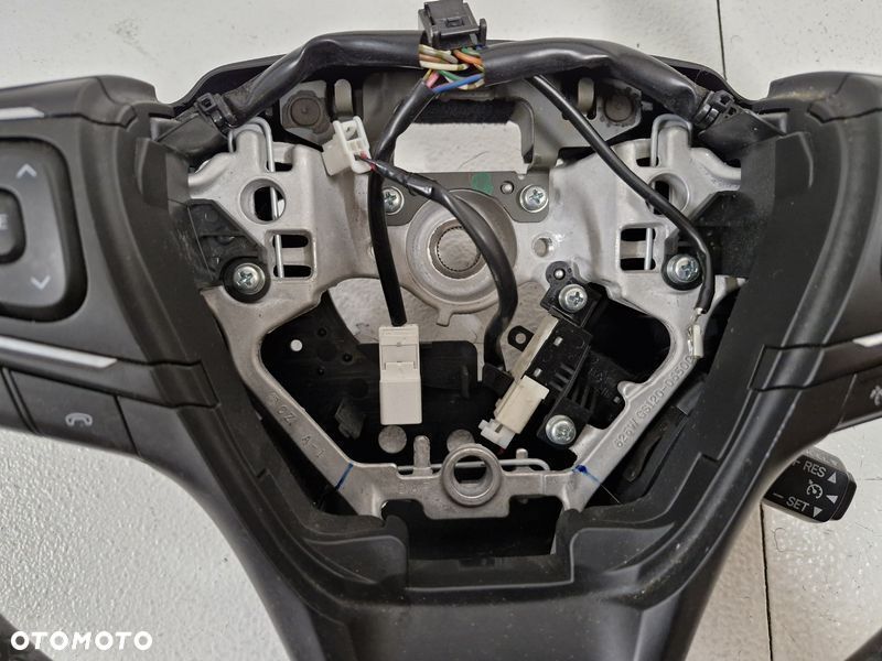 toyota avensis t27 lift t29 kierownica skóra multifunkcja - 4