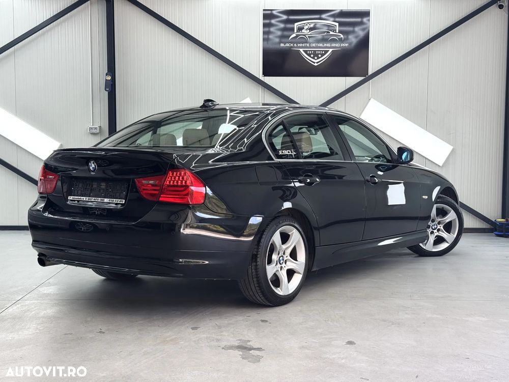 BMW Seria 3 320d DPF Aut. Edition Exclusive - 13