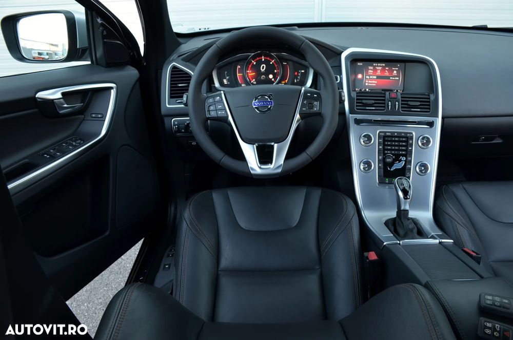 Volvo XC 60 D4 AWD Geartronic Summum - 16