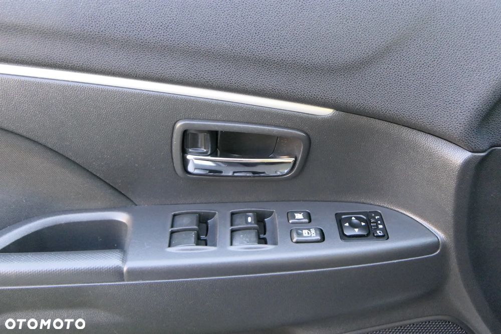 Mitsubishi ASX 1.6 2WD Instyle - 27