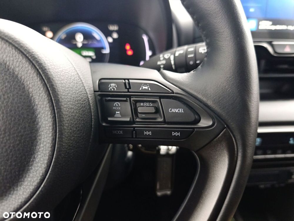 Toyota Yaris Hybrid 1.5 Style - 22