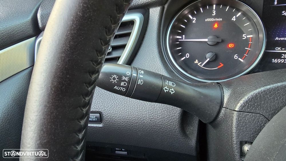 Nissan Qashqai 1.6 dCi Tekna - 14