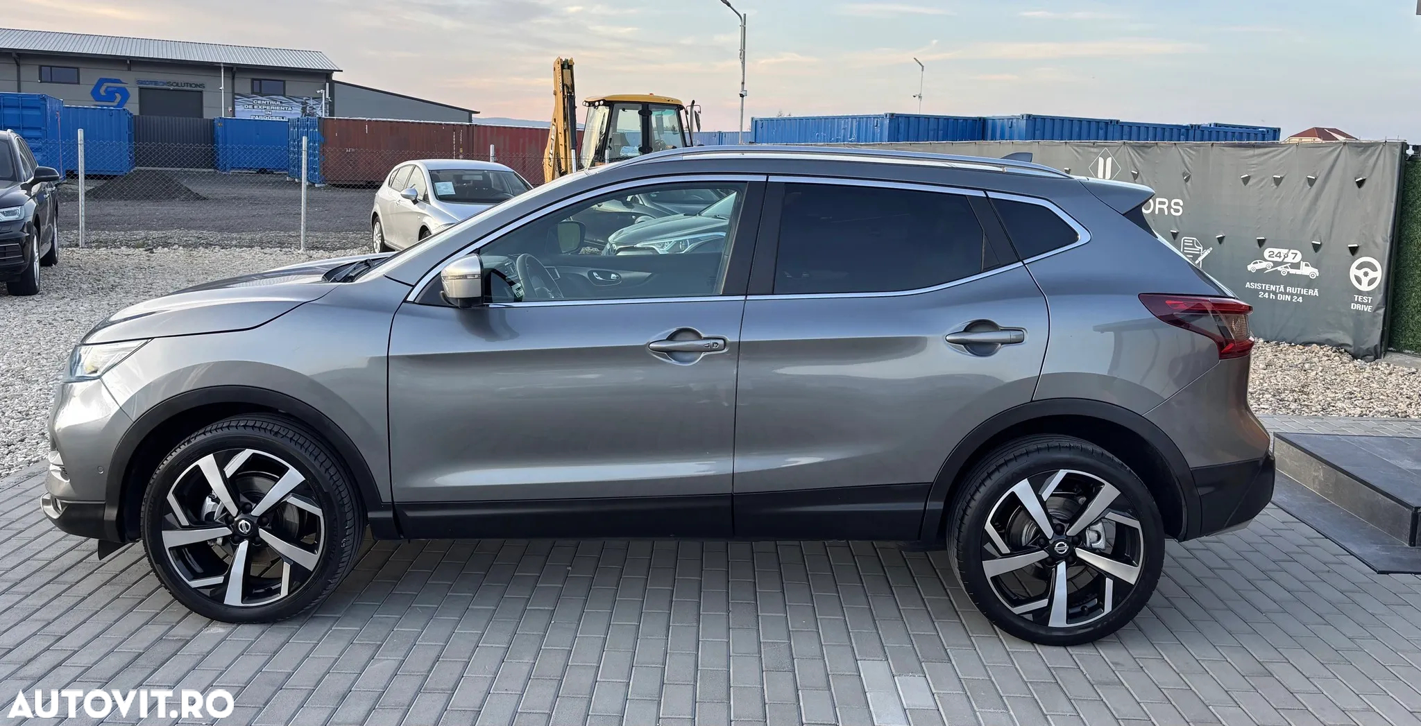 Nissan Qashqai 1.6 DCI Start/Stop 4X4-i Tekna - 9