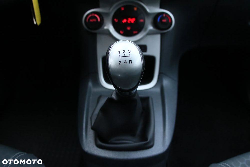 Ford Fiesta - 26