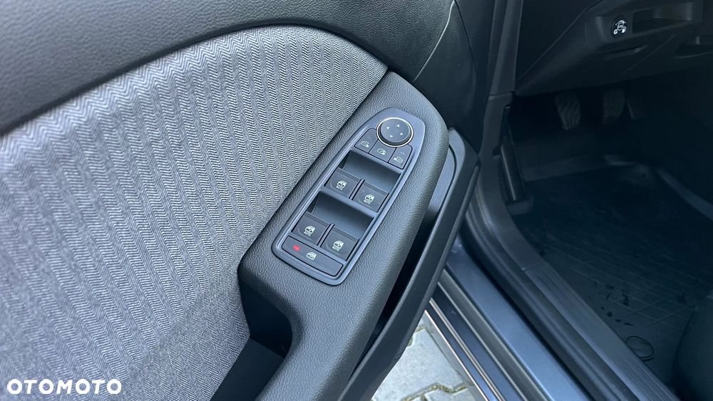 Renault Clio 1.0 TCe Techno - 10