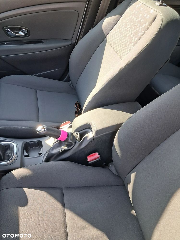 Renault Megane 1.5 dCi Authentique - 11