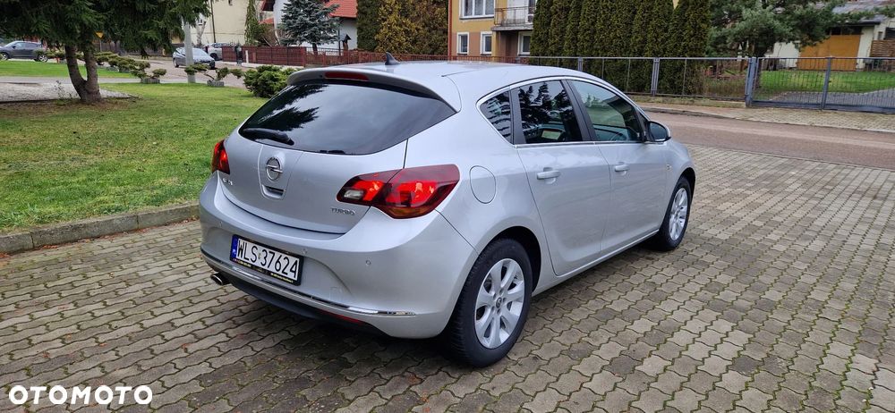 Opel Astra 1.4 Turbo Exklusiv - 4