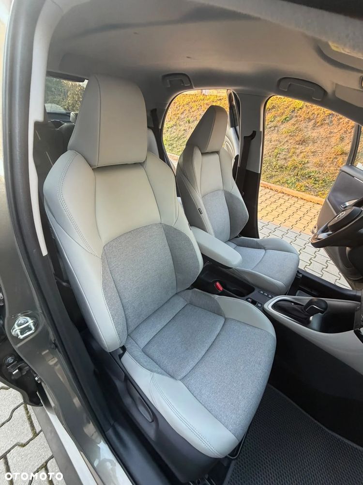 Toyota Yaris Hybrid 1.5 Executive - 10