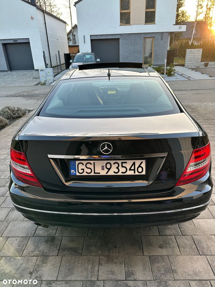 Mercedes-Benz Klasa C 180 BlueEFFICIENCY 7G-TRONIC - 12