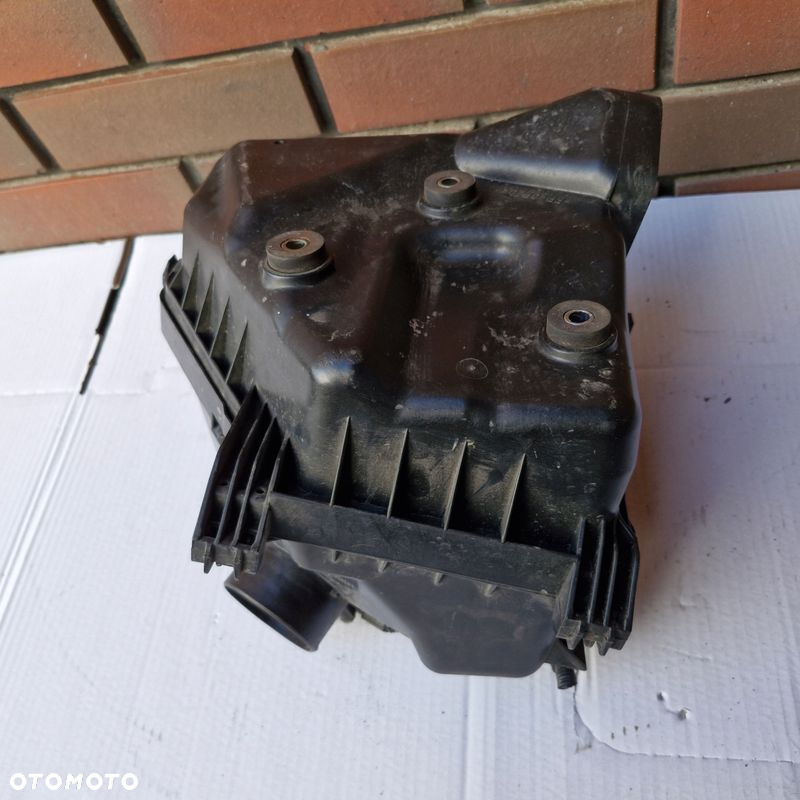 Toyota Auris I 06-09 5D 1.4 D4D Obudowa filtra powietrza 0N07 - 7