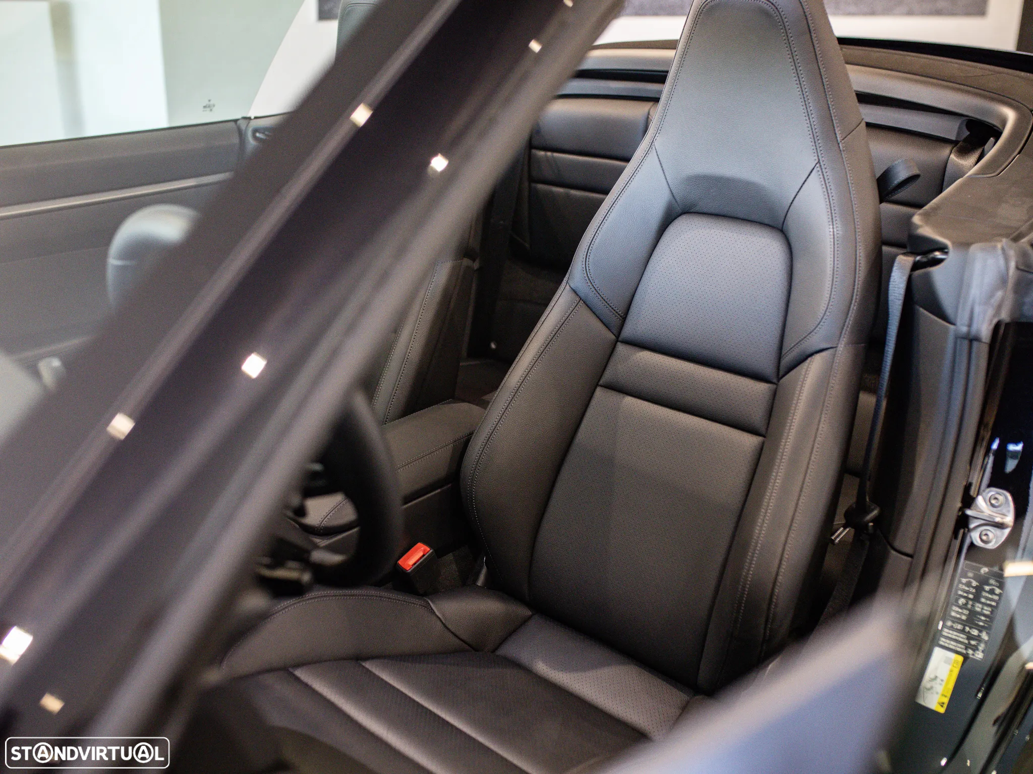 Porsche 911 (992) Carrera - 39
