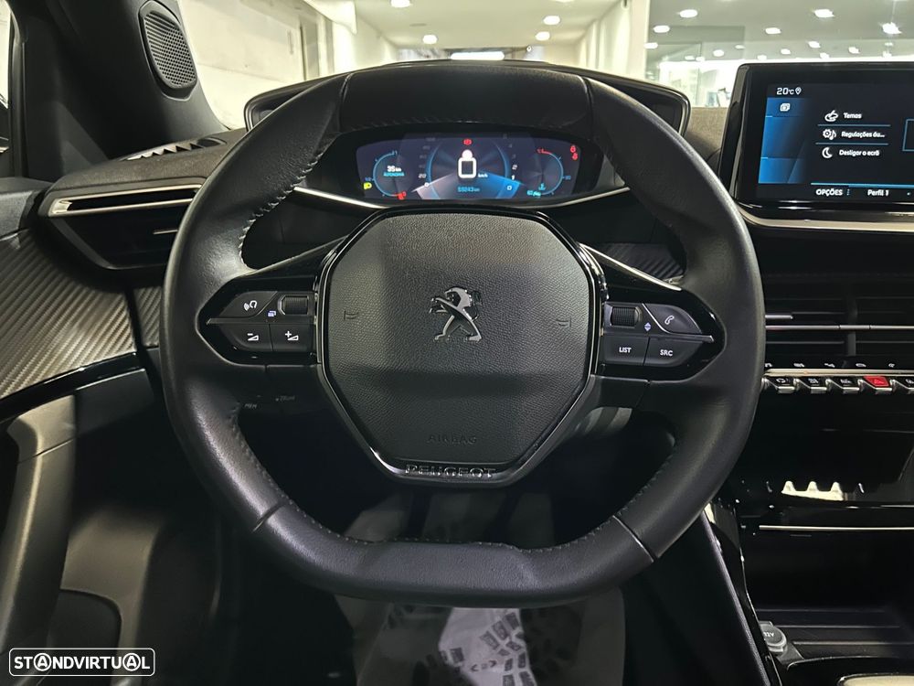 Peugeot 2008 1.2 PureTech Allure Pack - 22
