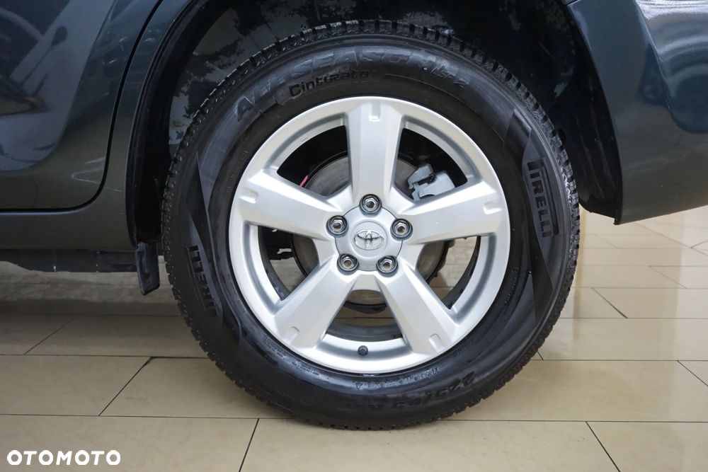 Toyota RAV4 2.2 D-4D 4x4 - 16