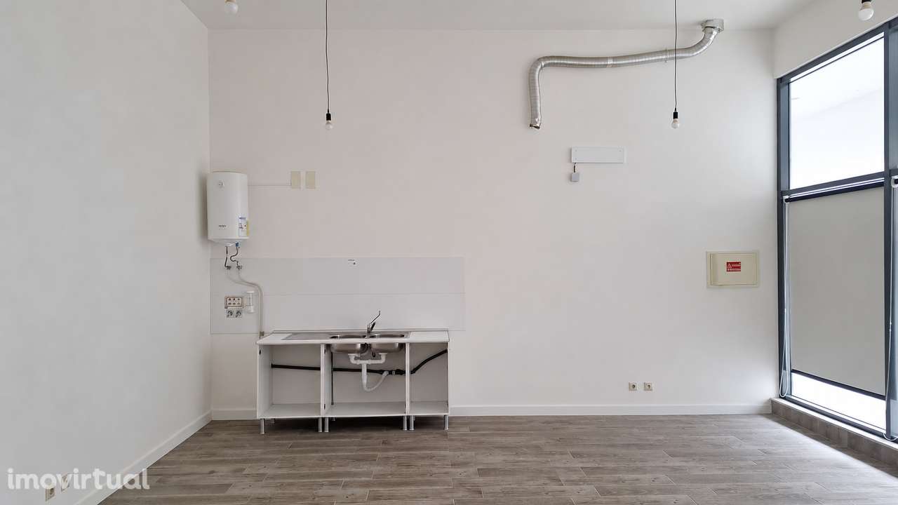 Sala comercial em Aveiro - Sá Barrocas - Grande imagem: 2/4