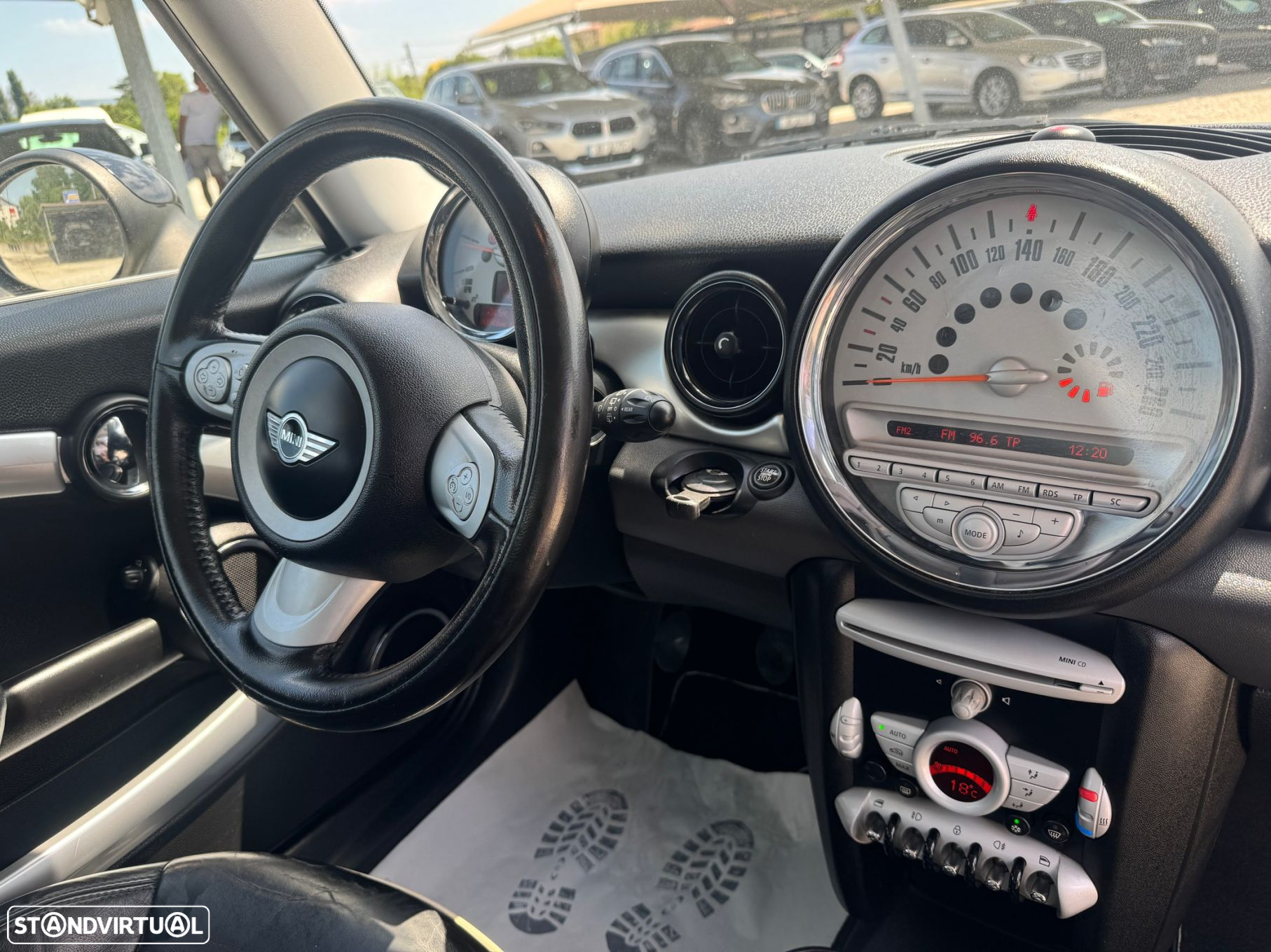 MINI 3 Portas Cooper D - 11