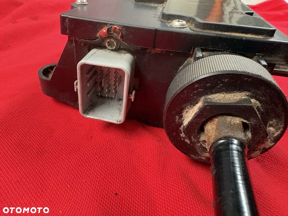 RĘCZNY ELEKTRYCZNY C-MAX - 3