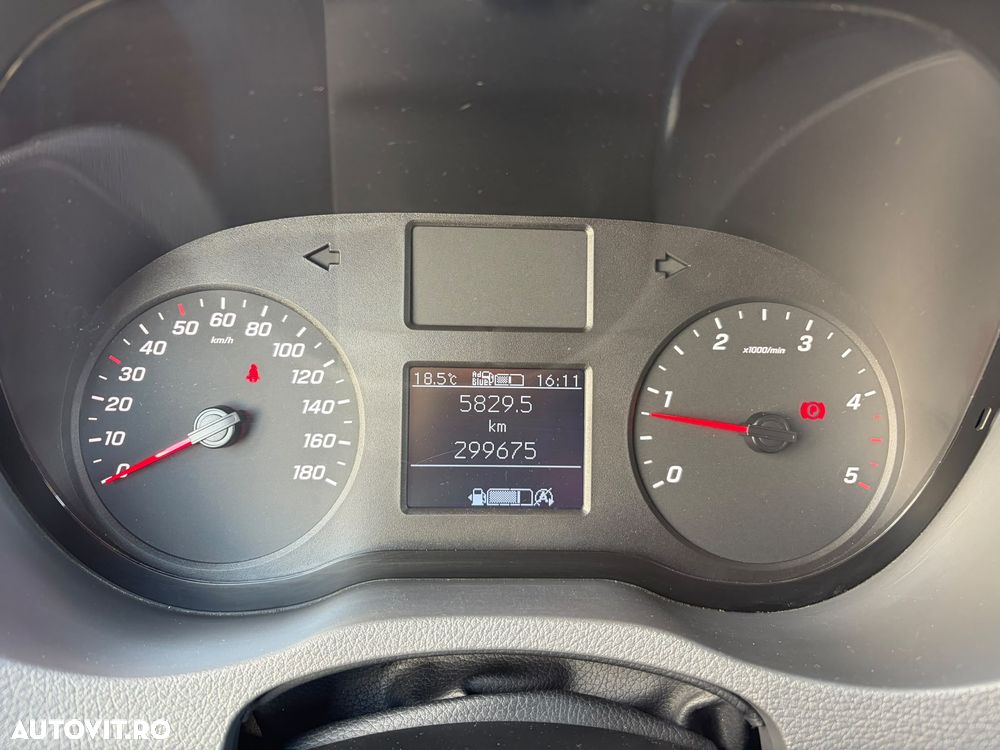 Mercedes-Benz Sprinter Tourer Standard HA CREW - 9