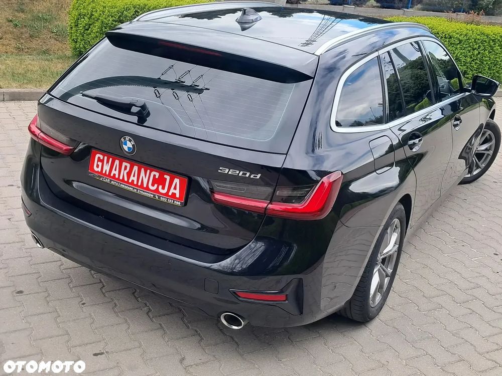 BMW Seria 3 320d Sport Line Shadow - 8