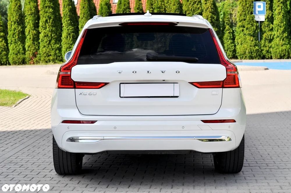 Volvo XC 60 T6 AWD Plug-In Hybrid Inscription - 12