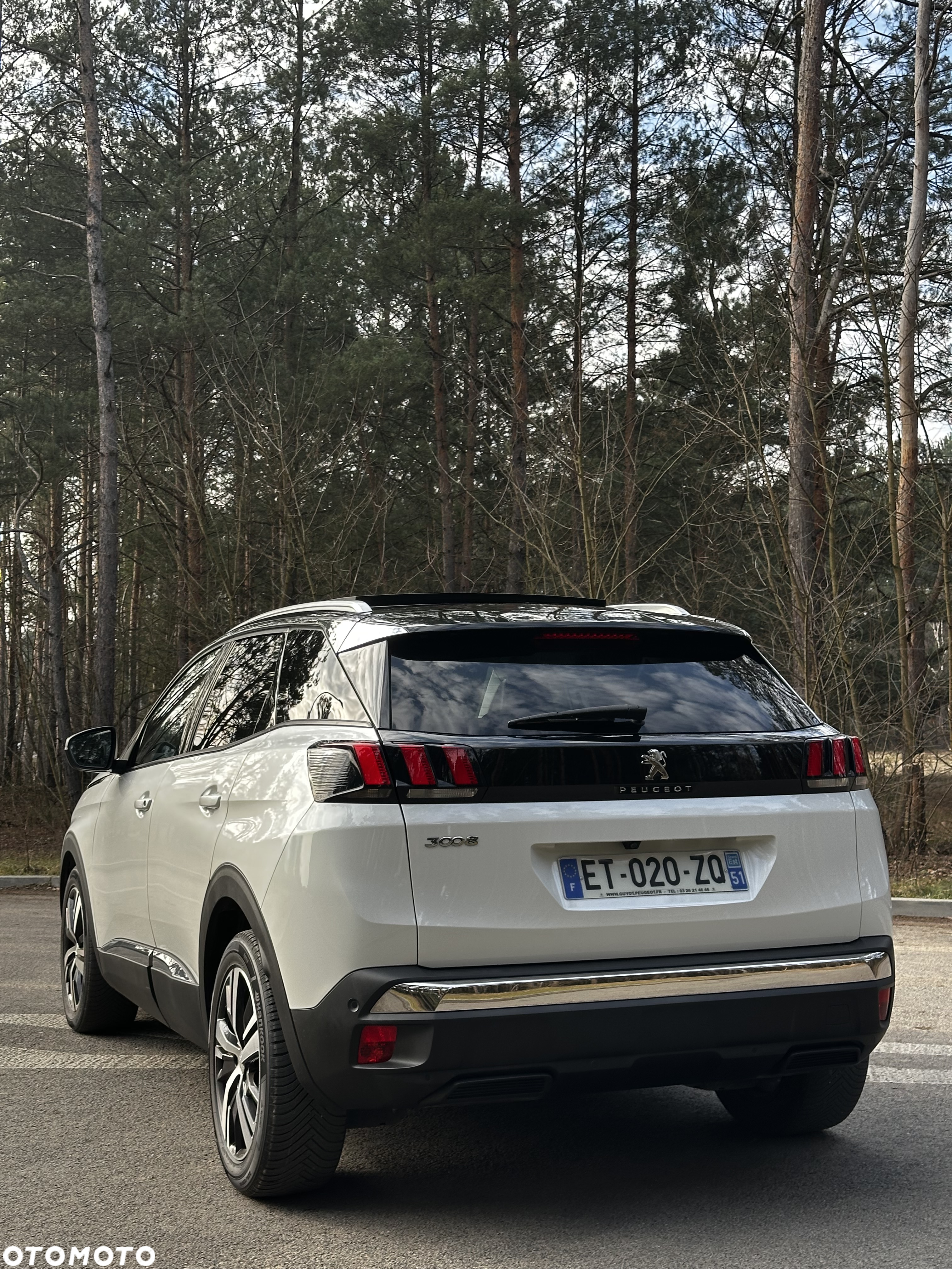 Peugeot 3008 1.2 PureTech Allure S&S - 5