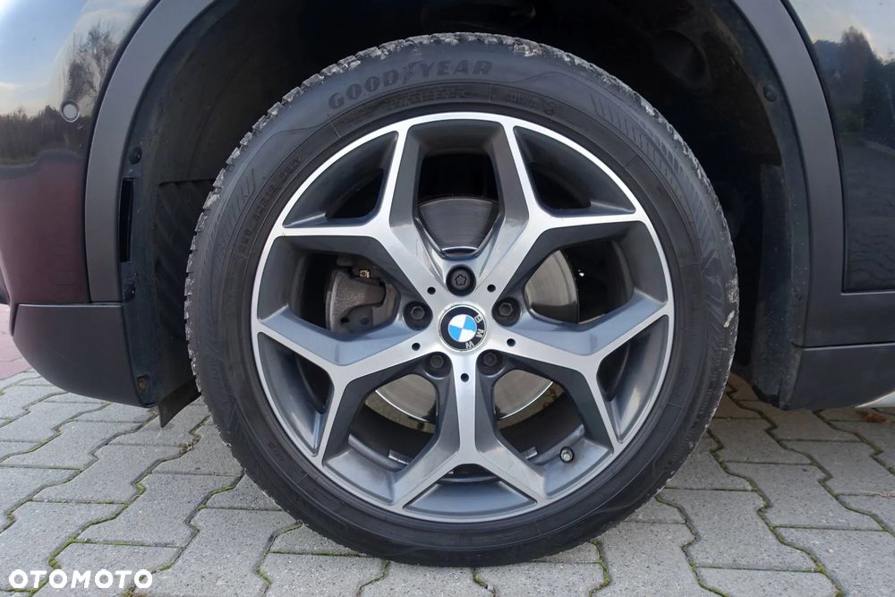 BMW X1 sDrive18d Sport Line - 30