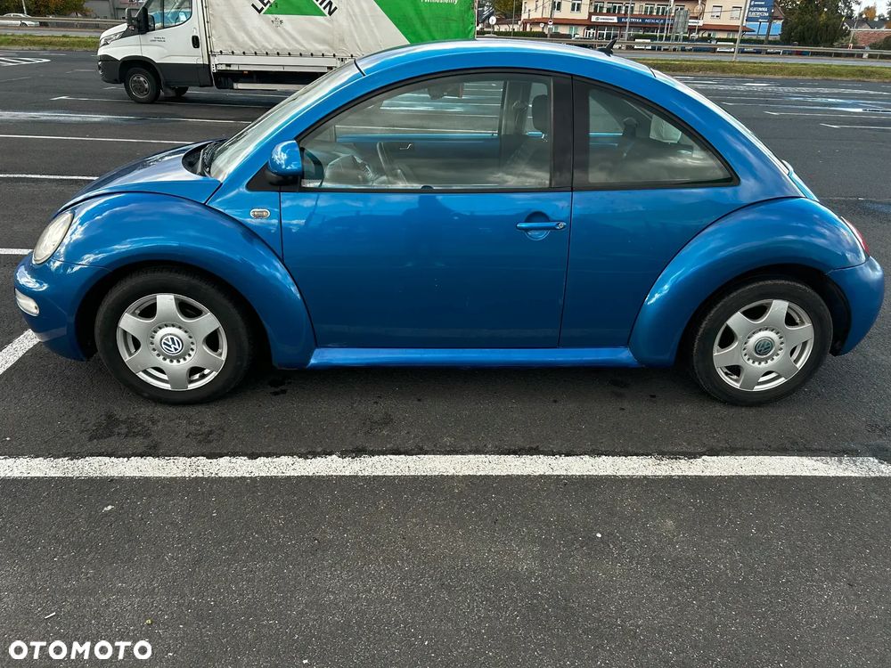 Volkswagen New Beetle - 3