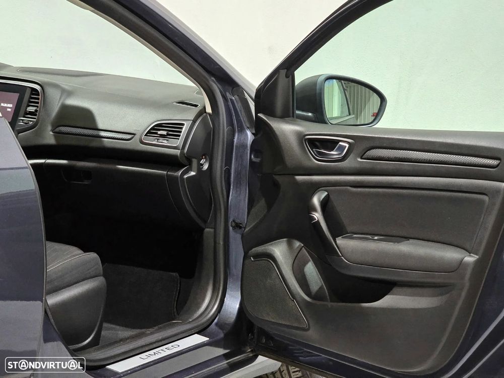 Renault Mégane Sport Tourer 1.3 TCe Limited - 39