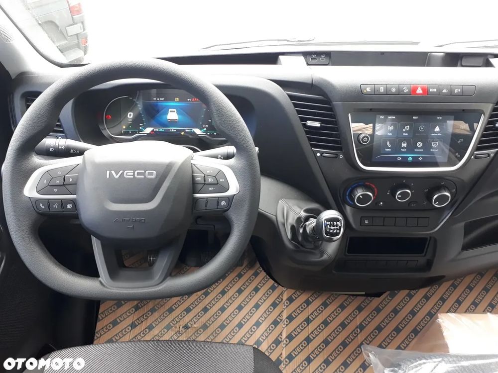 Iveco Daily 50C16H3,0Z wywrotka 3,65m, burty 0,6m - 6