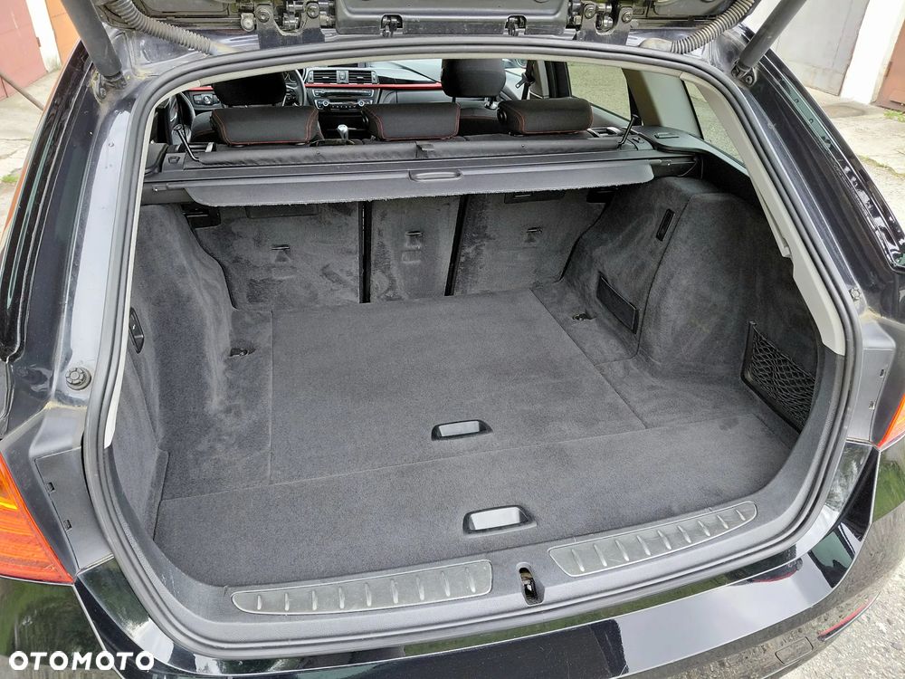 BMW Seria 3 320i M Sport - 19