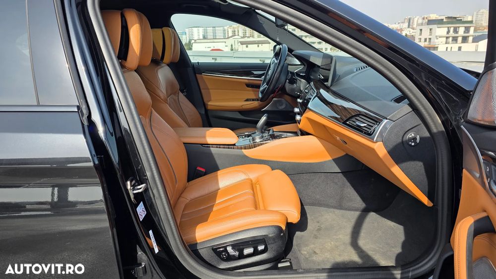 BMW Seria 5 530d Aut. M Sport Edition - 12