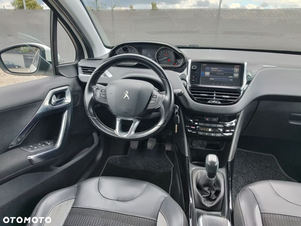 Peugeot 2008 - 8