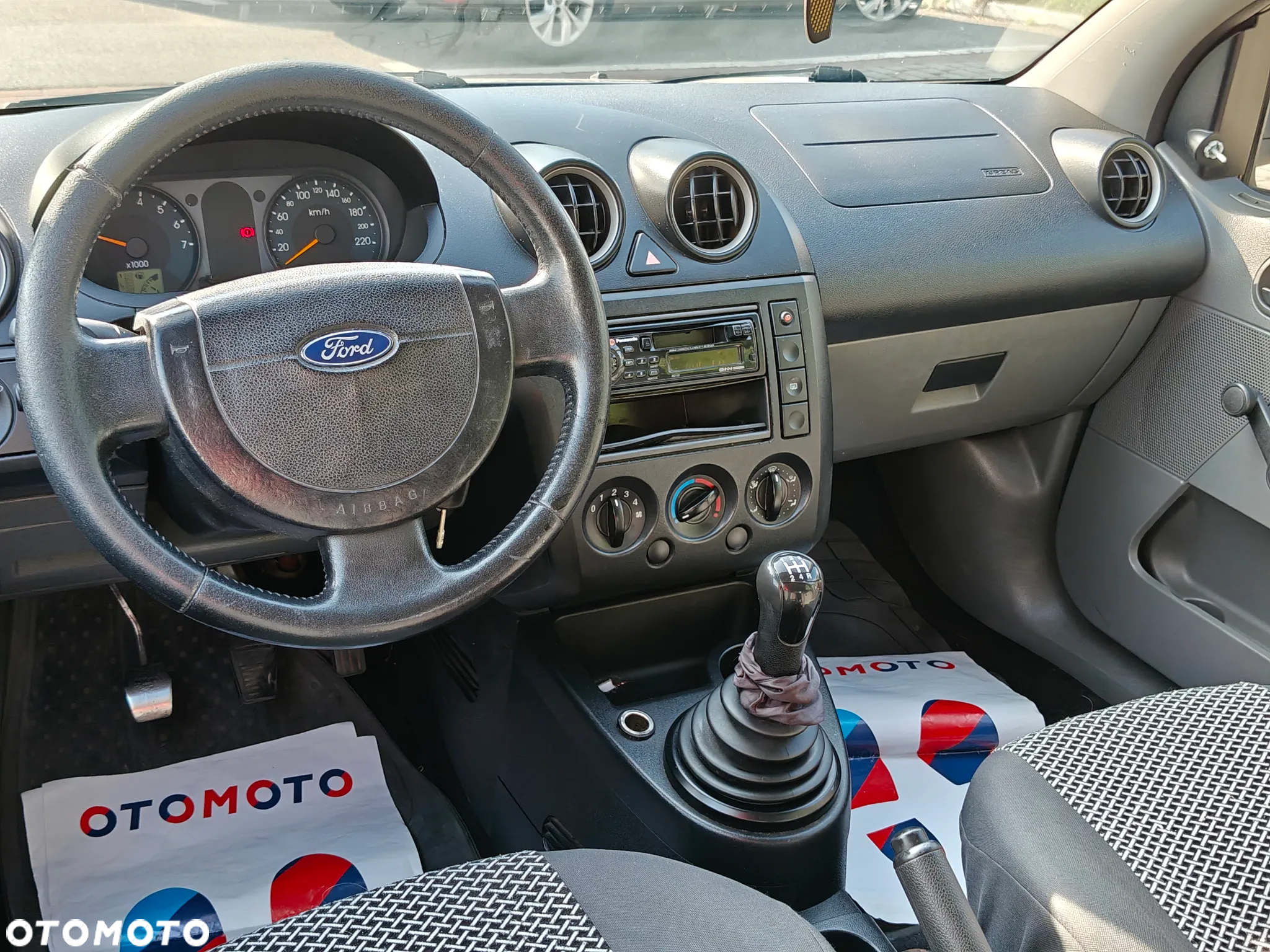Ford Fiesta 1.3 - 15