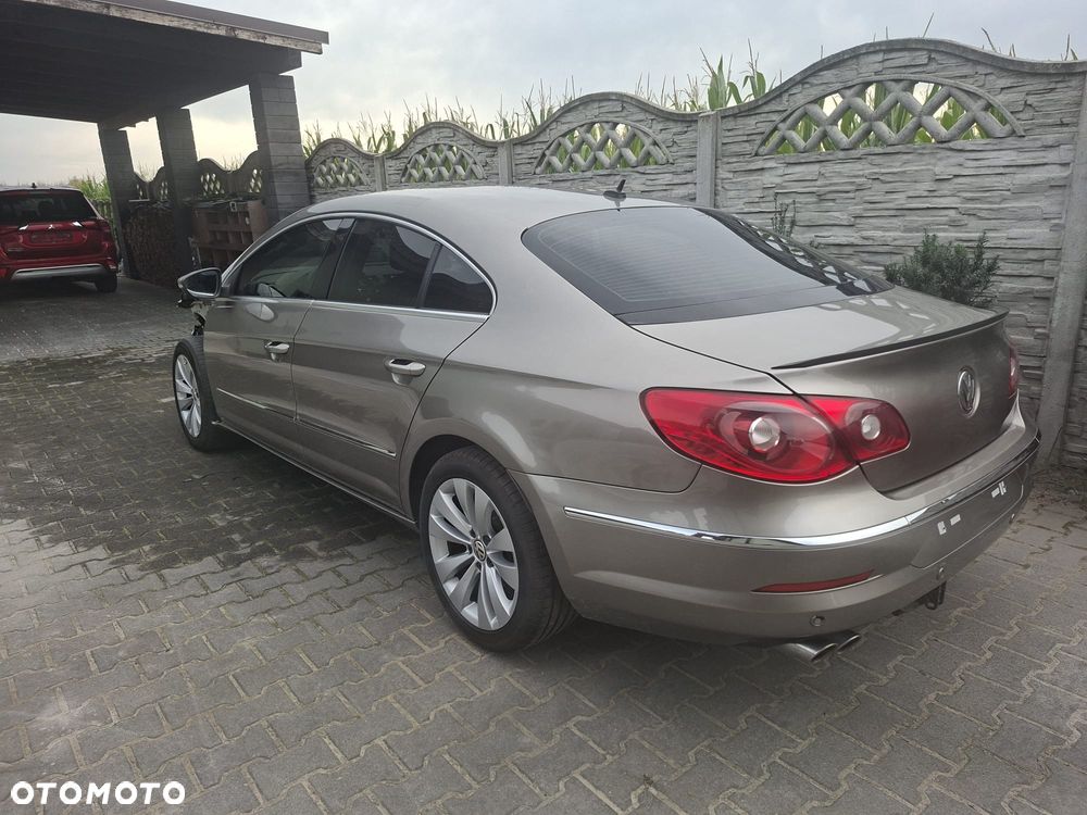 Volkswagen Passat CC - 19