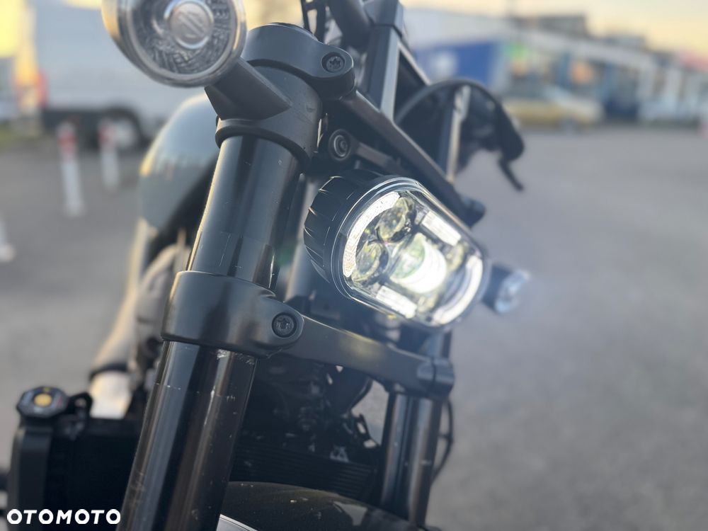 Harley-Davidson Sportster - 11