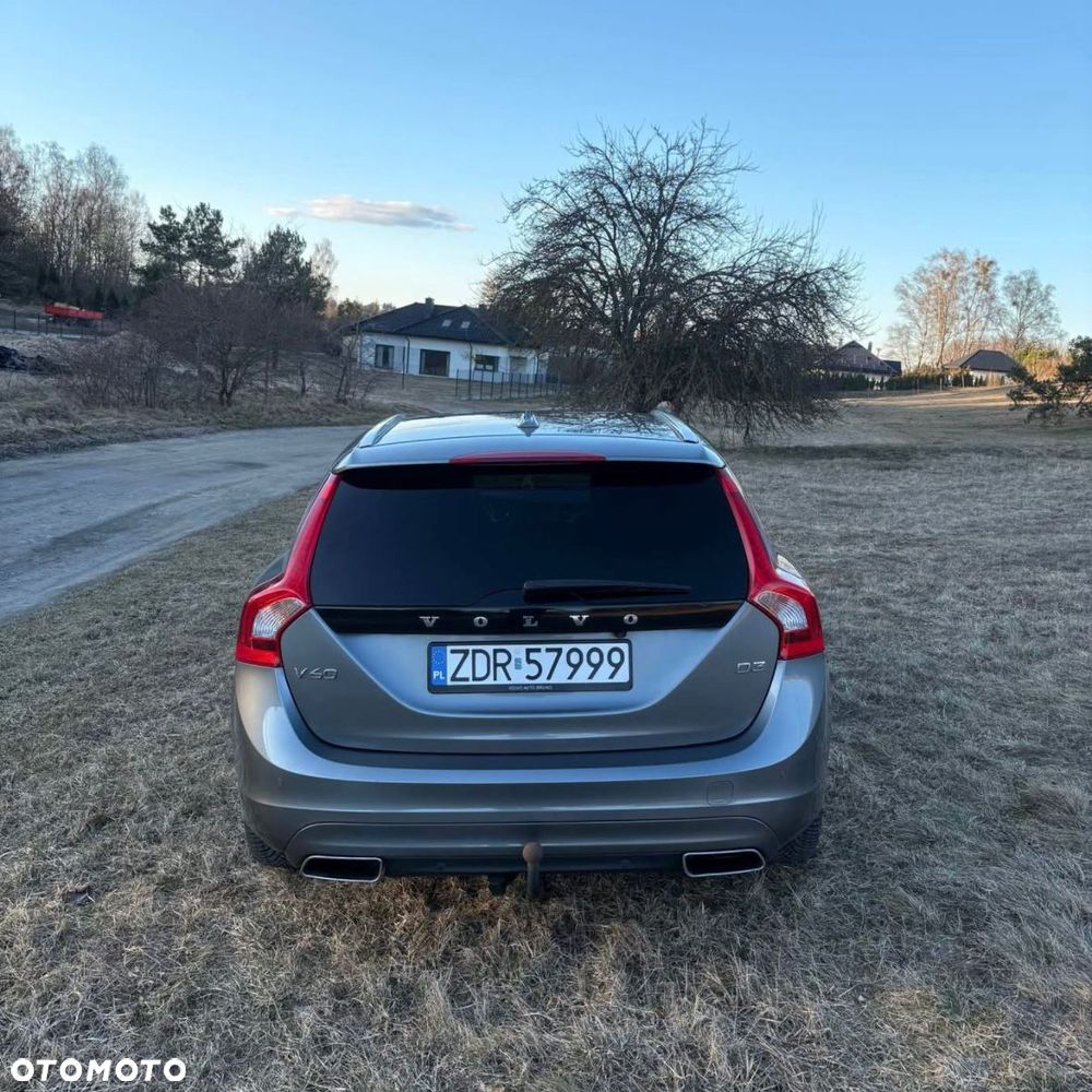 Volvo V60 D3 Summum - 5