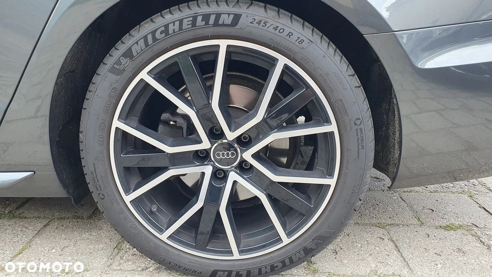 Audi A4 Avant 35 TDI S tronic S line - 8