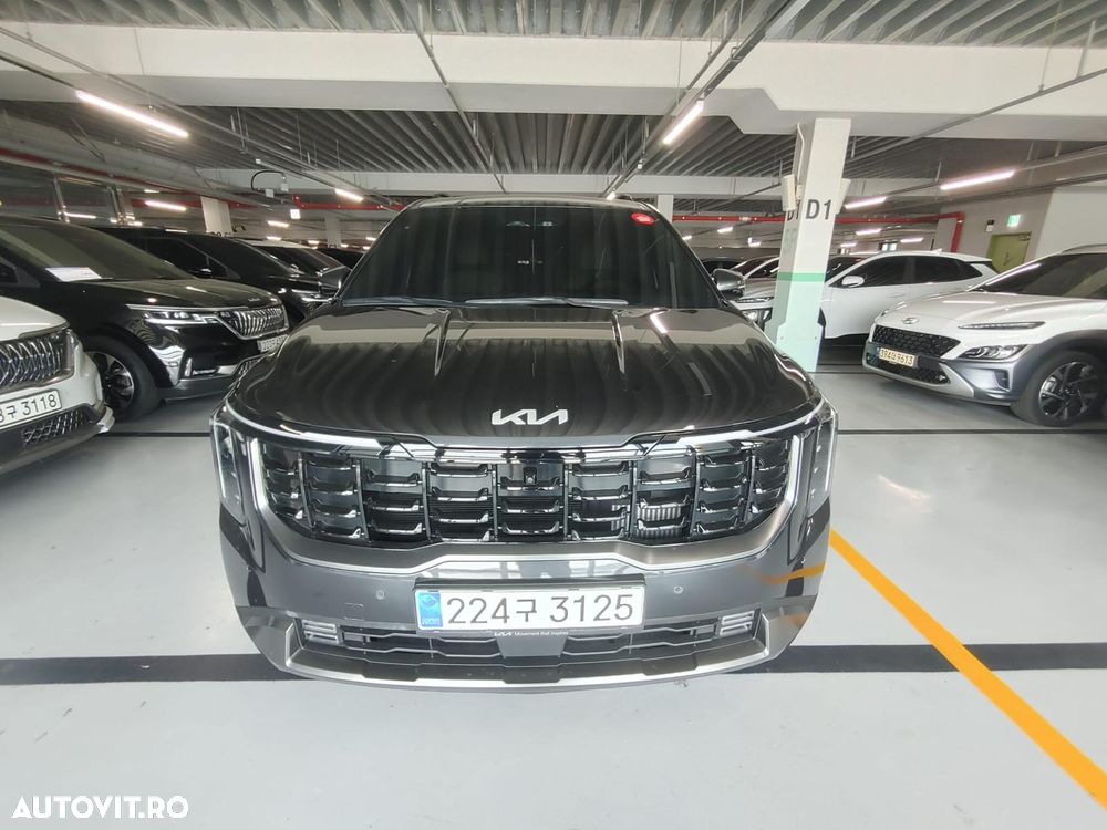 Kia Carnival - 5