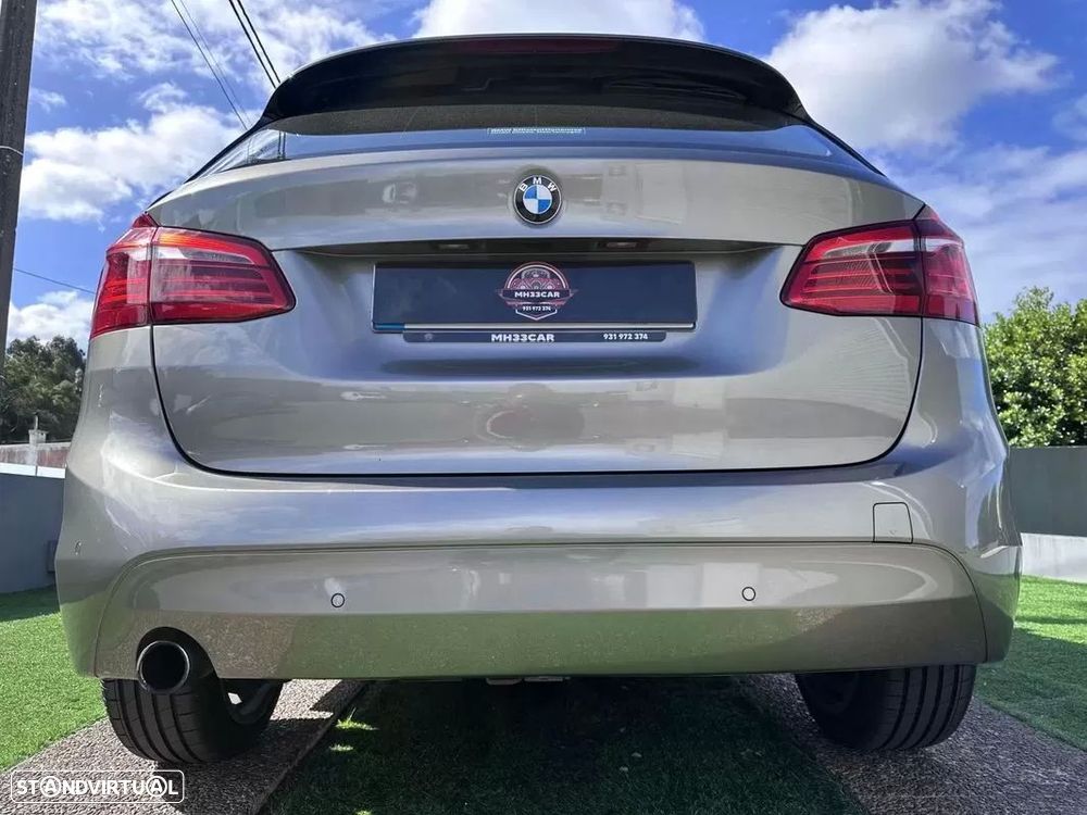 BMW 218 Active Tourer d Line Sport - 18