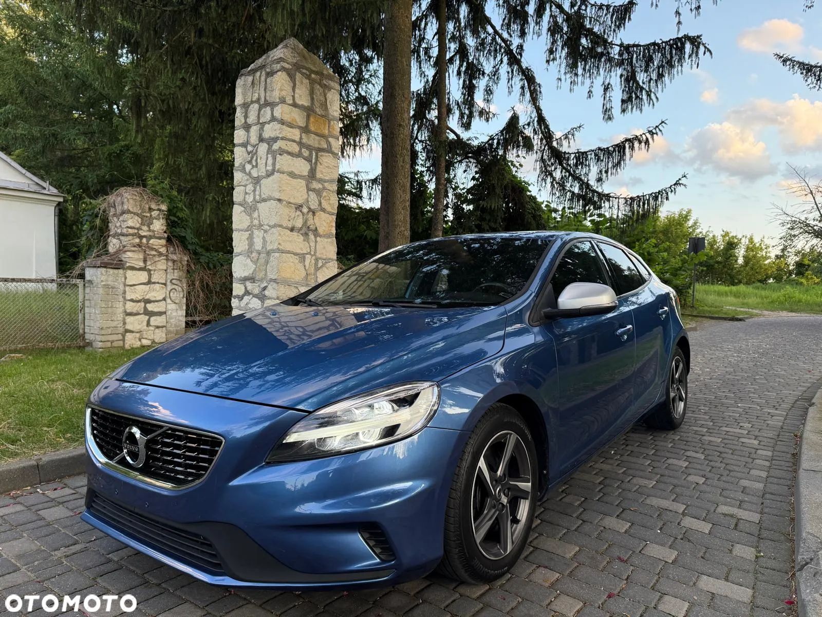 Volvo V40 D3 RDesign - 1