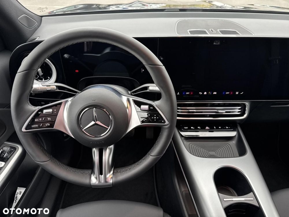 Mercedes-Benz GLB 250+ EQ 85kWh - 13