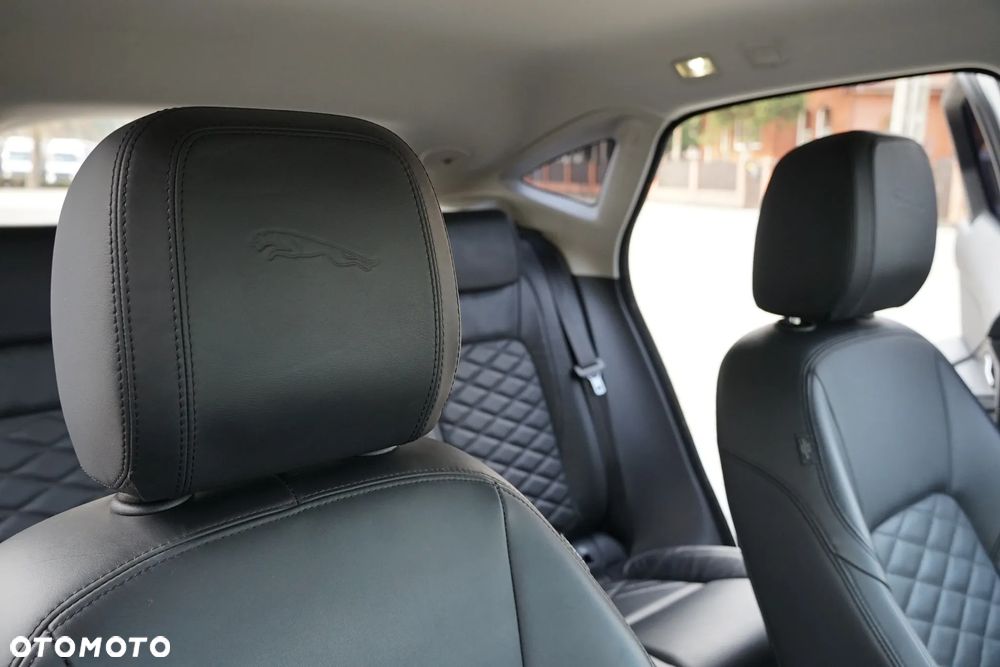 Jaguar E-Pace D180 AWD R-Dynamic HSE - 28