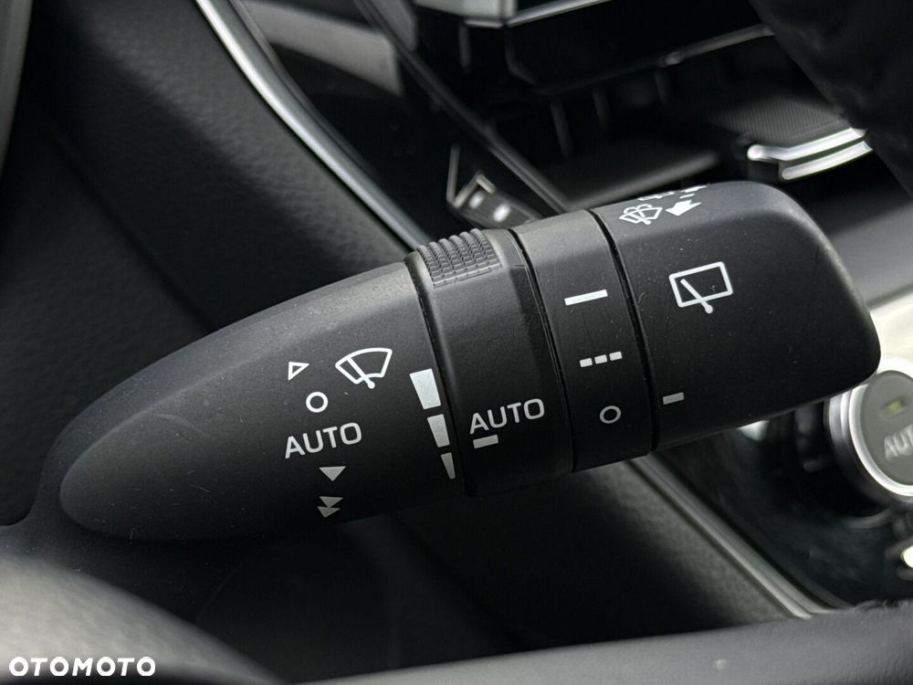Toyota Corolla Cross 2.0 Hybrid Premiere Edition AWD - 20