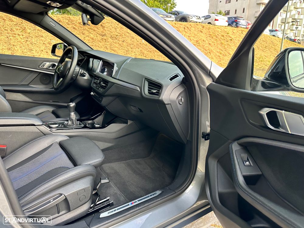 BMW 116 d Pack Desportivo M - 32