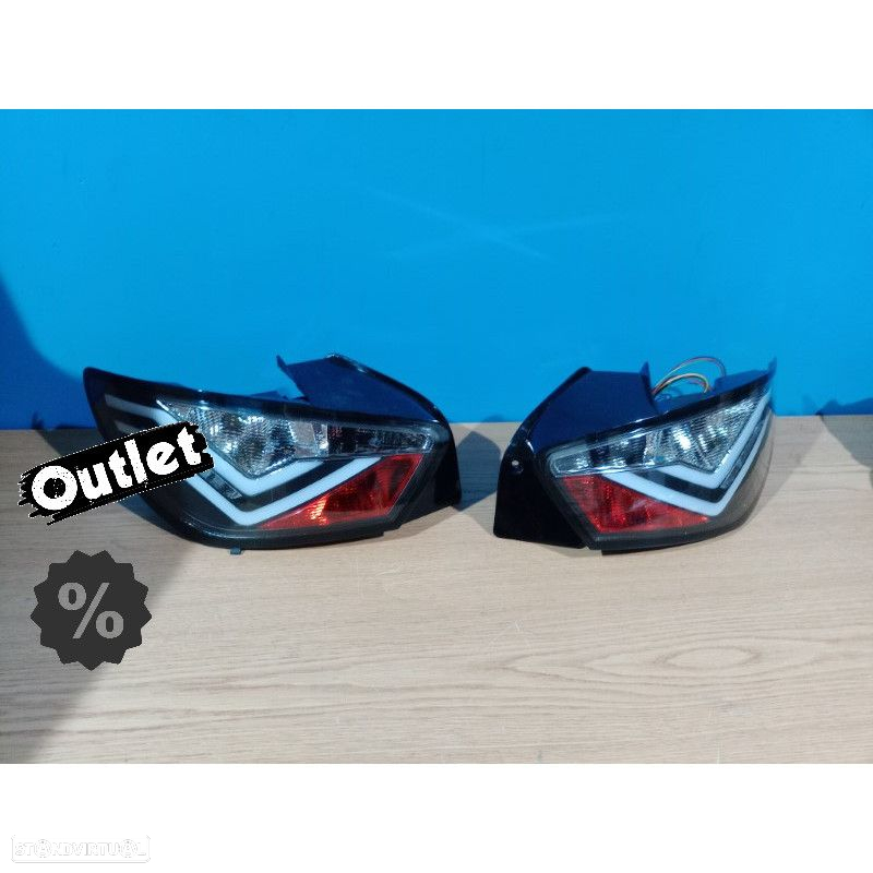 R148335C2 FAROLINS TRASEIROS SEAT IBIZA 08-12 LIGHT BAR FUNDO PRETO 3 PORTAS - 3