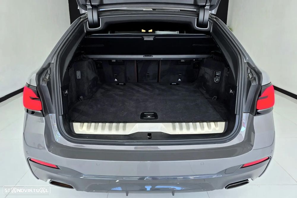 BMW 530 e Pack Desportivo M - 19