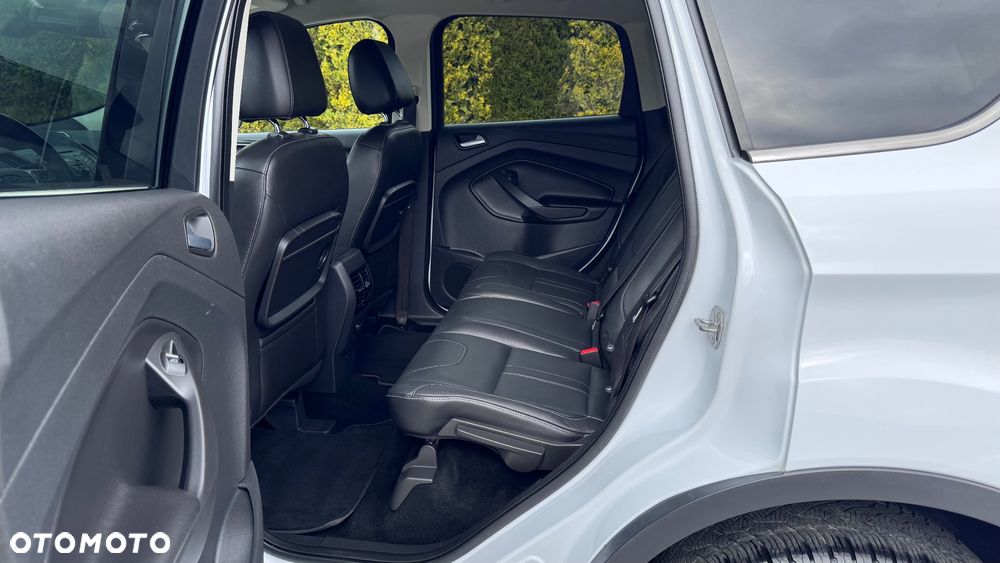 Ford Kuga 1.6 EcoBoost 2x4 Trend - 25