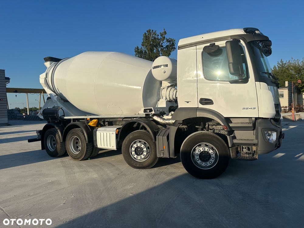 Mercedes-Benz Arosc - 6