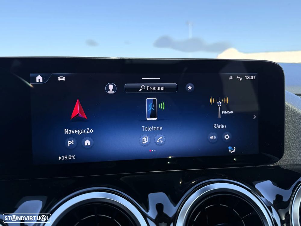 Mercedes-Benz GLA 180 d Progressive - 52